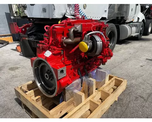 CUMMINS B6.7 Engine Assembly