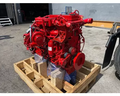 CUMMINS B6.7 Engine Assembly