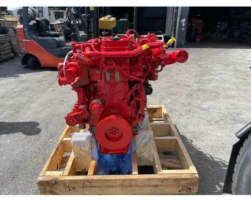 CUMMINS B6.7 Engine Assembly