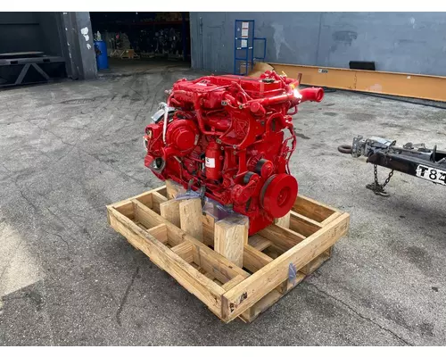 CUMMINS B6.7 Engine Assembly