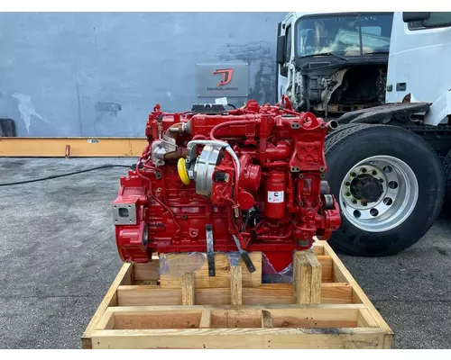 CUMMINS B6.7 Engine Assembly