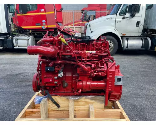 CUMMINS B6.7 Engine Assembly