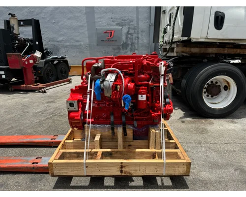 CUMMINS B6.7 Engine Assembly