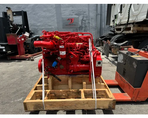 CUMMINS B6.7 Engine Assembly