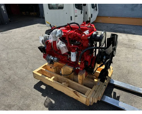 CUMMINS B6.7 Engine Assembly