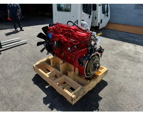CUMMINS B6.7 Engine Assembly