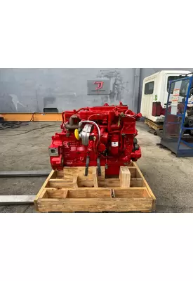 CUMMINS B6.7 Engine Assembly