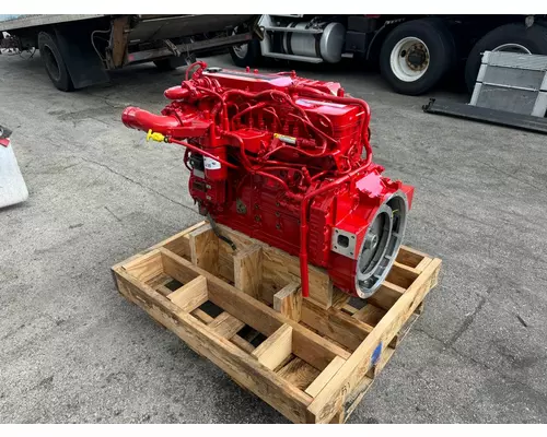 CUMMINS B6.7 Engine Assembly