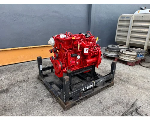 CUMMINS B6.7 Engine Assembly