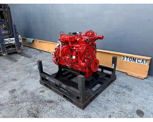 CUMMINS B6.7 Engine Assembly