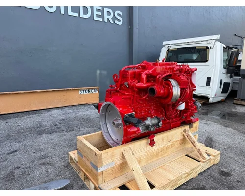 CUMMINS B6.7 Engine Assembly