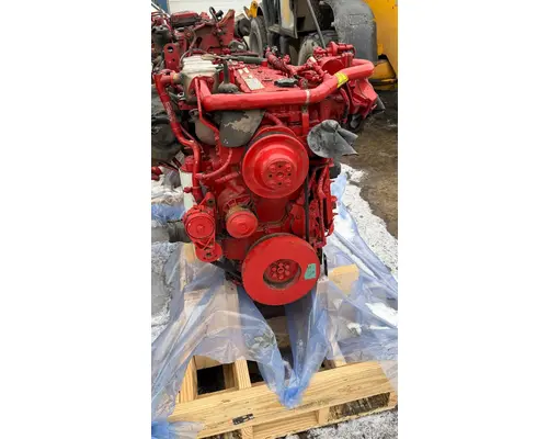 CUMMINS B6.7 Engine Assembly