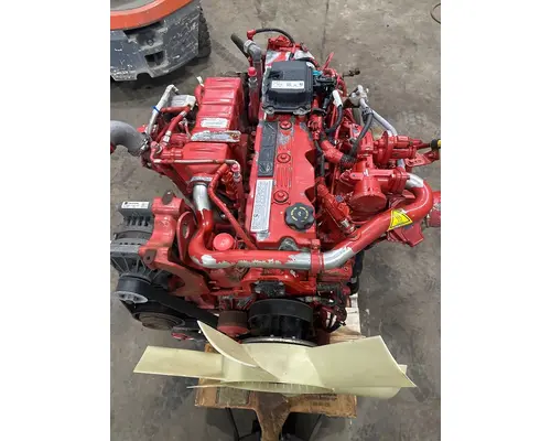 CUMMINS B6.7 Engine Assembly