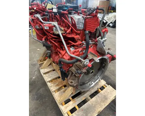 CUMMINS B6.7 Engine Assembly