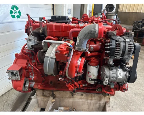CUMMINS B6.7 Engine Assembly