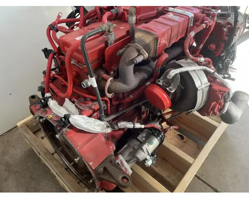 CUMMINS B6.7 Engine Assembly