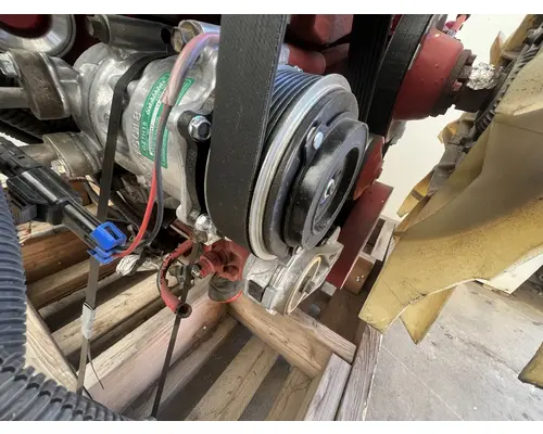 CUMMINS B6.7 Engine Assembly