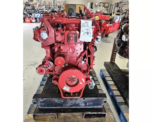 CUMMINS B6.7 Engine Assembly