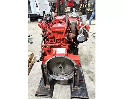 CUMMINS B6.7 Engine Assembly