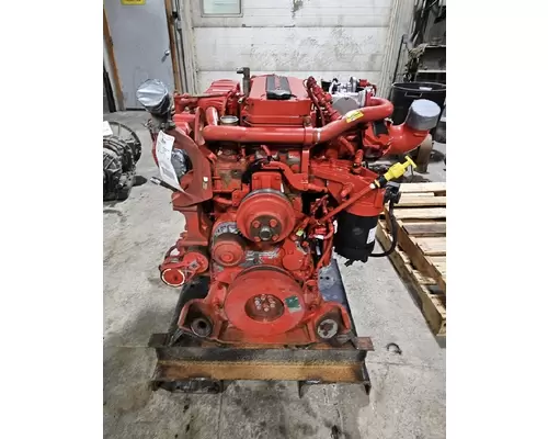 CUMMINS B6.7 Engine Assembly