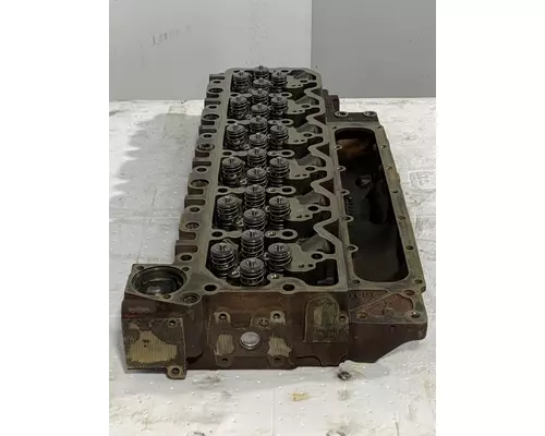 CUMMINS B6.7 Engine Cylinder Head