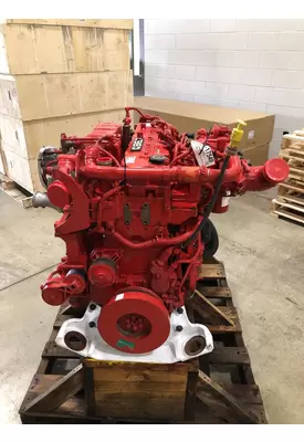 CUMMINS B6.7 Engine