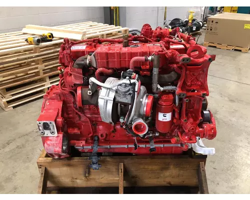 CUMMINS B6.7 Engine