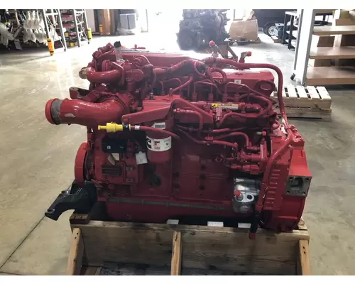 CUMMINS B6.7 Engine