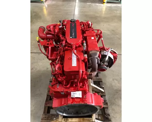 CUMMINS B6.7 Engine