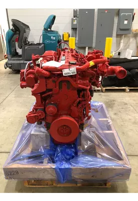 CUMMINS B6.7 Engine