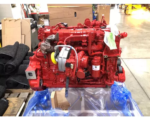 CUMMINS B6.7 Engine