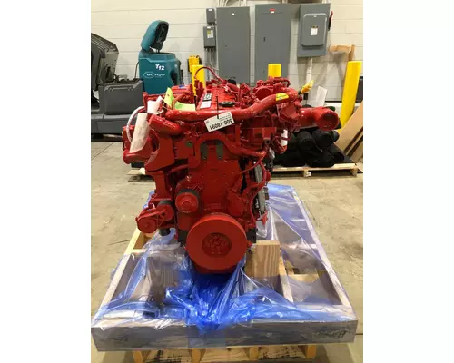 CUMMINS B6.7 Engine