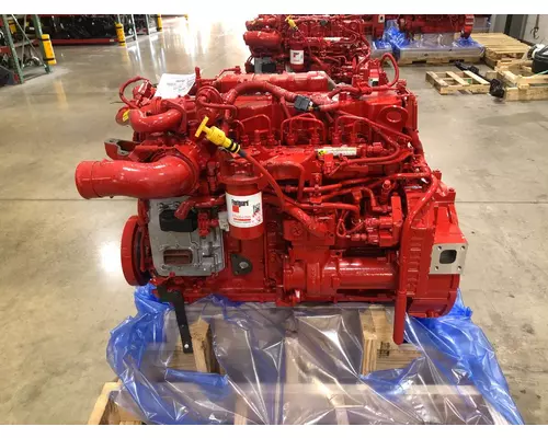 CUMMINS B6.7 Engine