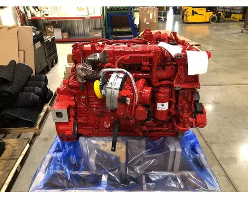 CUMMINS B6.7 Engine