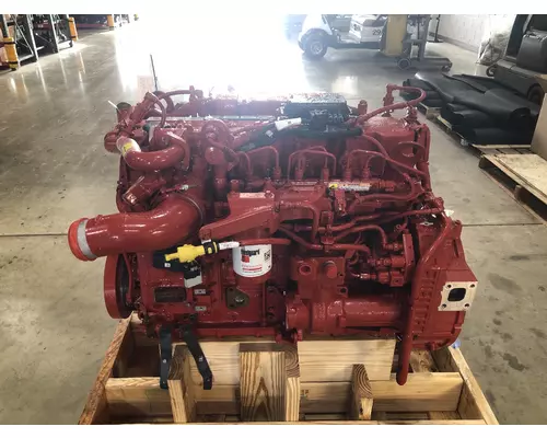 CUMMINS B6.7 Engine