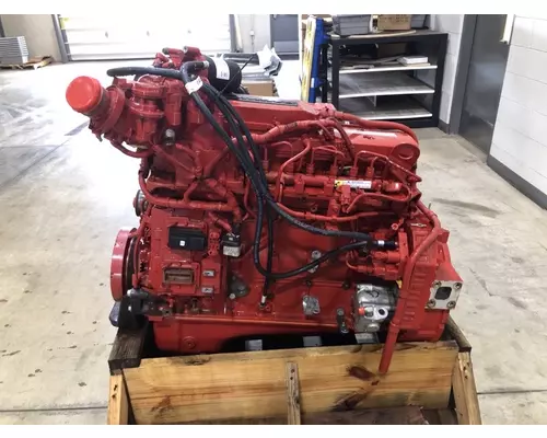 CUMMINS B6.7 Engine