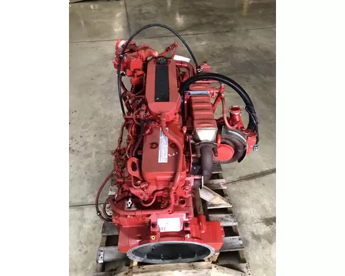 CUMMINS B6.7 Engine