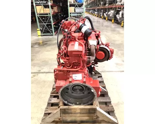 CUMMINS B6.7 Engine