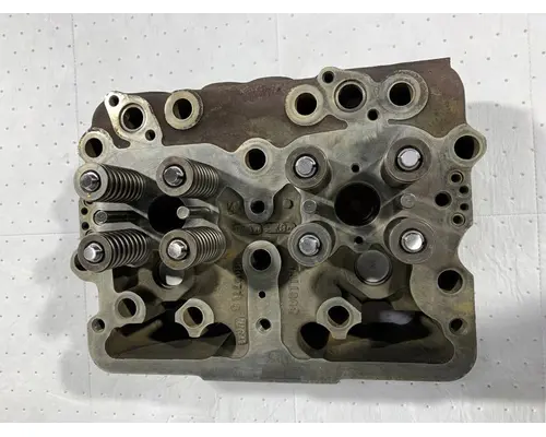 CUMMINS Big Cam III Cylinder Head