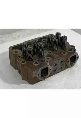 CUMMINS Big Cam III Cylinder Head