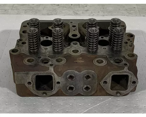 CUMMINS Big Cam III Cylinder Head