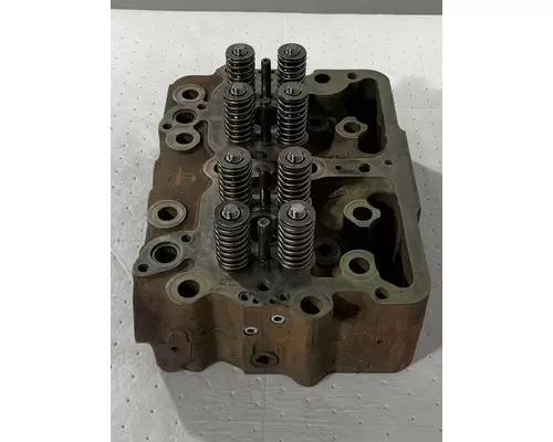 CUMMINS Big Cam III Cylinder Head