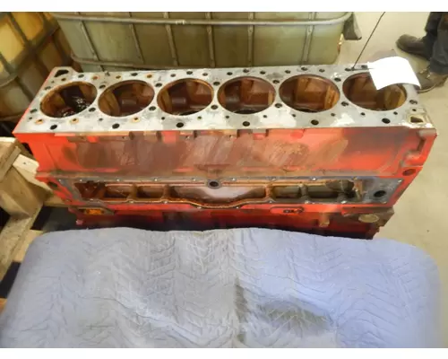 CUMMINS Cascadia Engine Block