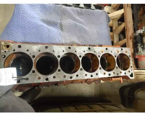 CUMMINS Cascadia Engine Block