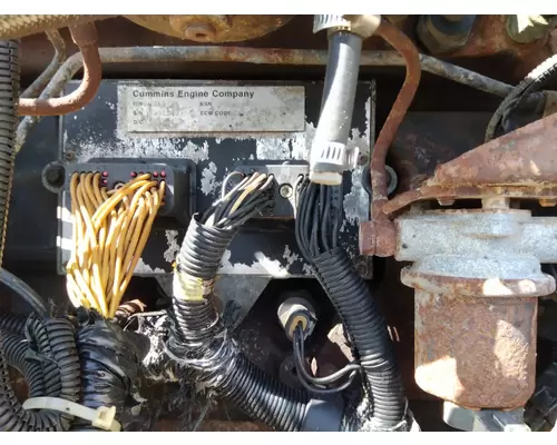 CUMMINS ISB-5.9 ENGINE CONTROL MODULE (ECM)