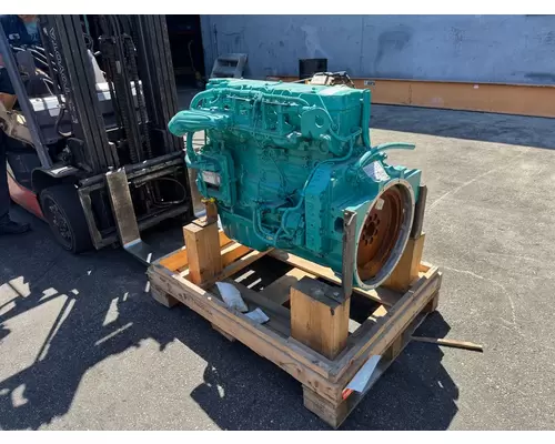 CUMMINS ISB 5.9 Engine Assembly