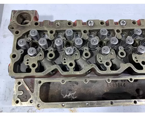 CUMMINS ISB 6.7L DEF Cylinder Head