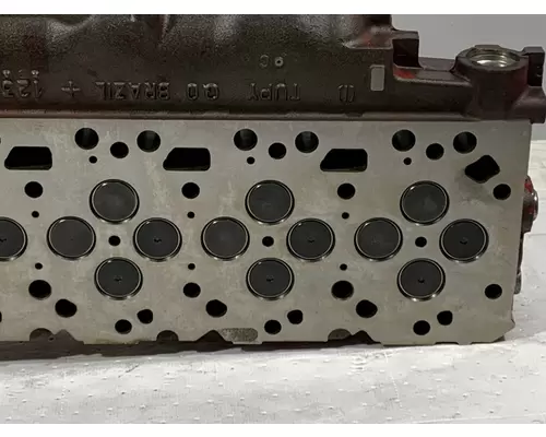 CUMMINS ISB 6.7L DEF Engine Cylinder Head