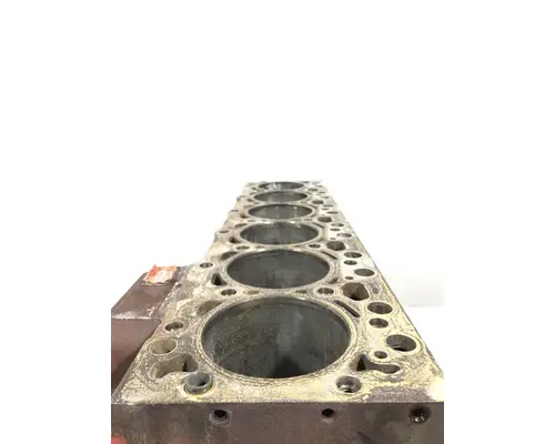 CUMMINS ISB 6.7L Cylinder Block