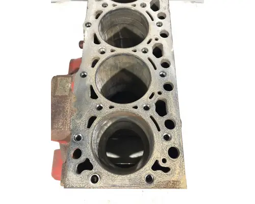 CUMMINS ISB 6.7L Cylinder Block